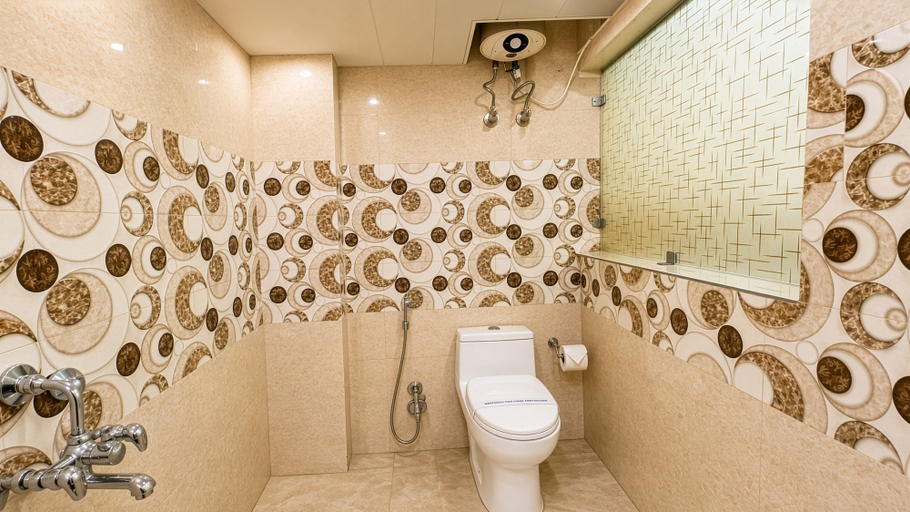 Bathroom 3, Hotel Paradise International by JMD Group, Delhi