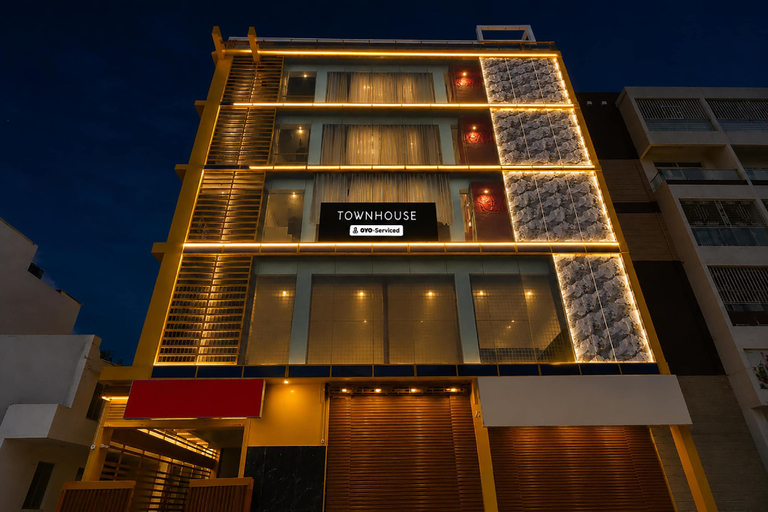 View 5, Townhouse Mantri Square Metro Station Formerly Magestic, Bangalore