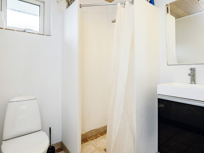 Bathroom 3, 4 Star Holiday Home in Vaeggerlose, Guldborgsund