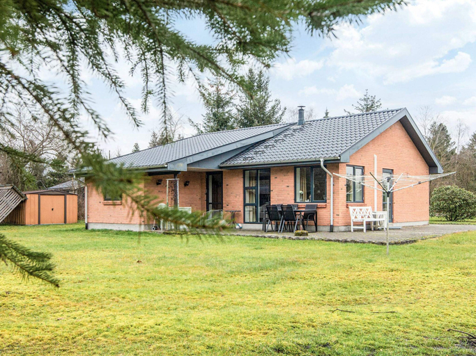 Others 4, 5 Person Holiday Home in Bording, Ikast-Brande