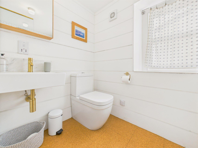 Bathroom 5, The Townhouse, Cornwall
