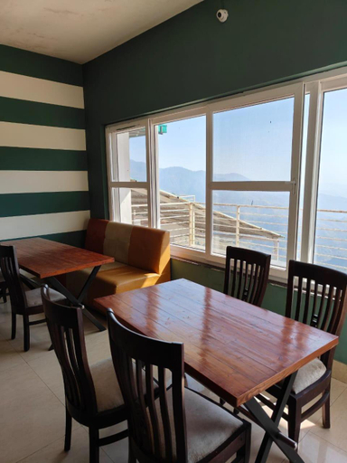 Food & Drinks, Eden Resort By Live Inn, Garhwal