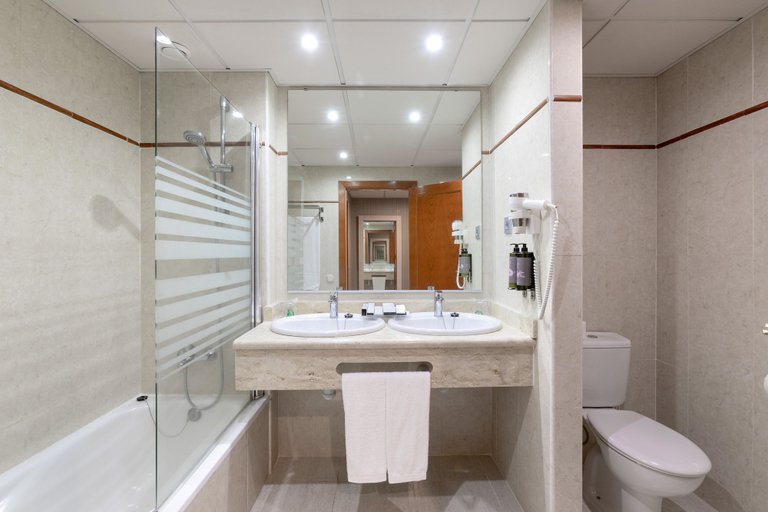 Bathroom 5, Hotel Best Semiramis, Santa Cruz de Tenerife