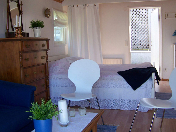 Bedroom 2, 4 Person Holiday Home in Ronnang, Tjörn