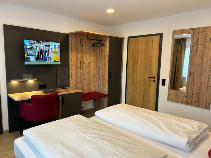 Bedroom 2, Zum Goldenen Adler, Haßberge