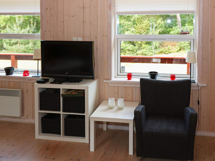 Others 4, Attractive Holiday Home with Whirlpool near Hadsund, Mariagerfjord