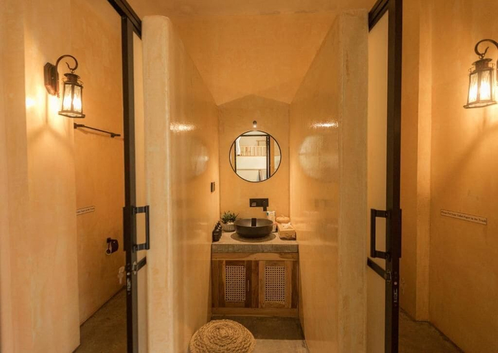 Bathroom 5, Roaming Retreat Hostel & villa, Habaraduwa