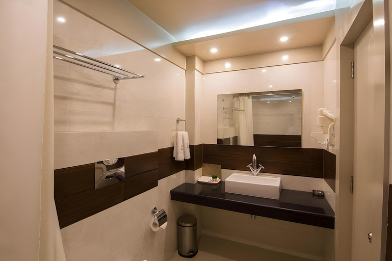 Bathroom 4, HOTEL HEIGA vns, East Khasi Hills