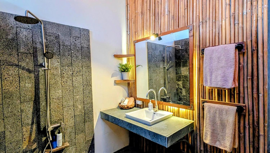 Bathroom 2, Cargo Remote Mui Ne, Phan Thiết
