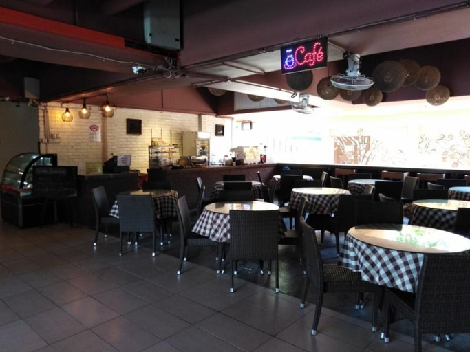 Food & Drinks 5, GoldCoast Morib, Kuala Langat