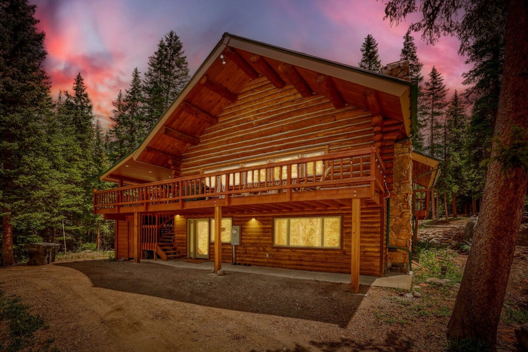 Primary image, Alpine Creek Lodge 3 Bedroom Home, Summit