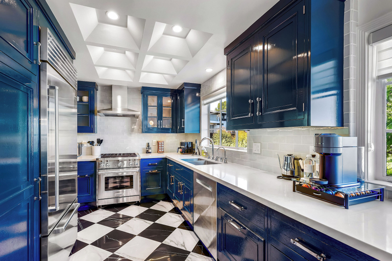 Private kitchen 3, Miller Heights, Los Angeles