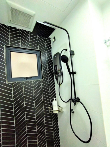 Bathroom 3, Emerald Sky Suites l The Horizon Ipoh l by Grab A Stay l 1-8pax, Kinta