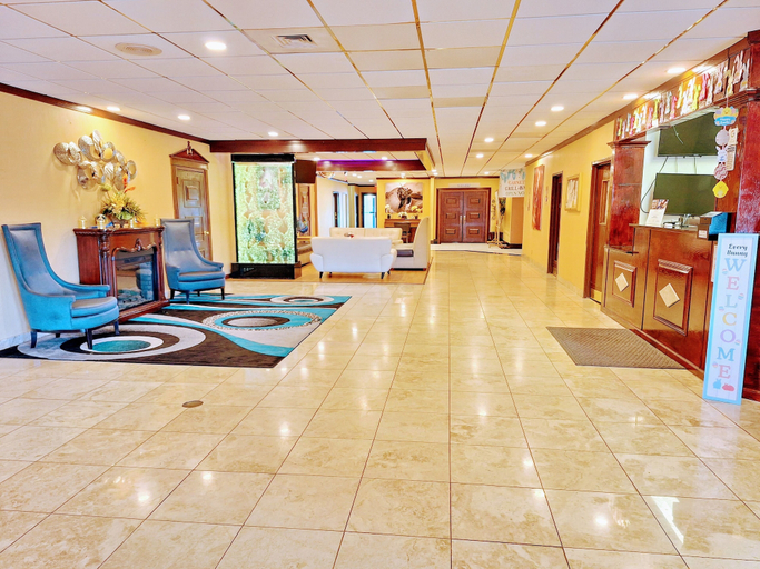 Lobby 5, Garnet Waterfront Conferance Center, Indianapolis