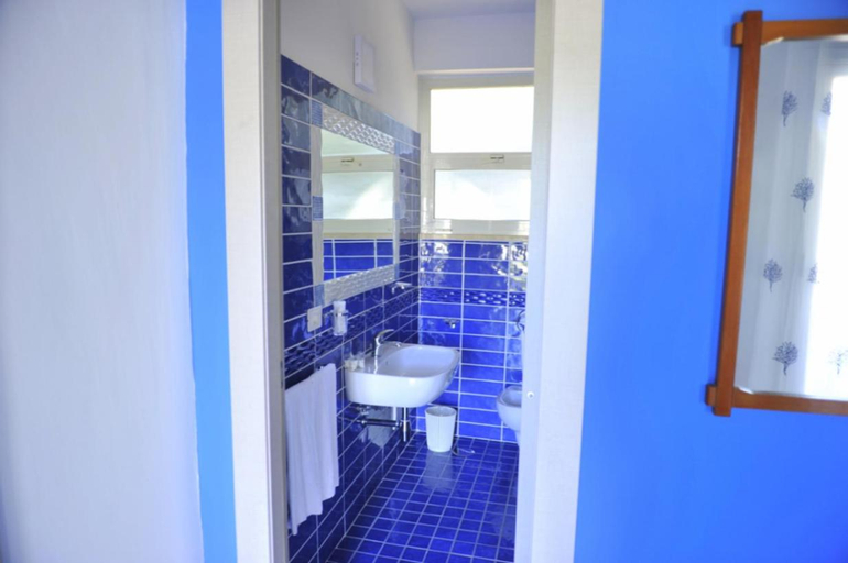 Bathroom 4, Apartment- Type B, Caserta