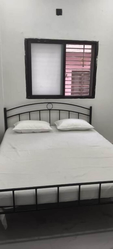 Room 4, Brij rani mahal guest house, Mathura