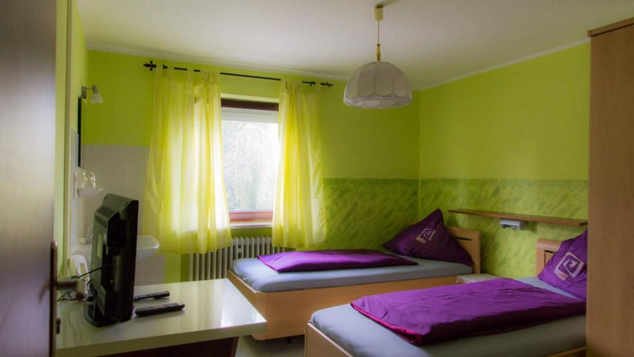 Bedroom 2, Gasthof zur Eiche, Dachau