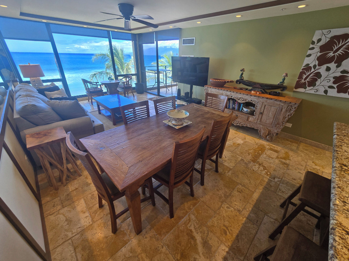 Interior 3, Oceanfront 1BD With Panoramic Ocean & Sunset Views -mahana 406, Maui
