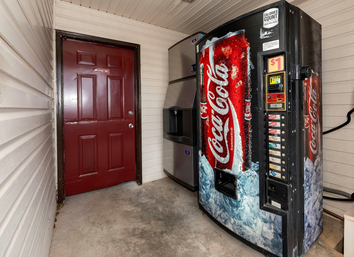 Food & Drinks 5, Red Roof Inn Bay Minette, Baldwin