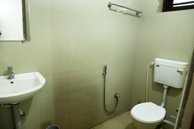 Bathroom 5, Grace Mary Residency, Ernakulam
