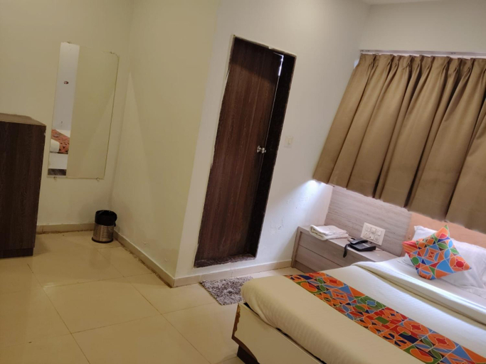 Bedroom 3, Hotel Pratiksha, Ahmadabad