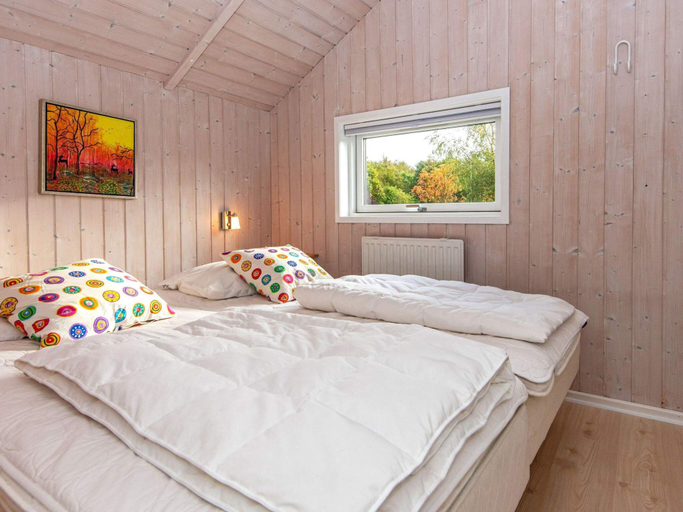 Bedroom 2, 4 Star Holiday Home in Hovborg, Vejen
