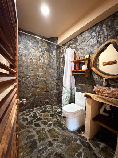 Bathroom 4, Casa Kokoná, Dist. Pochutla