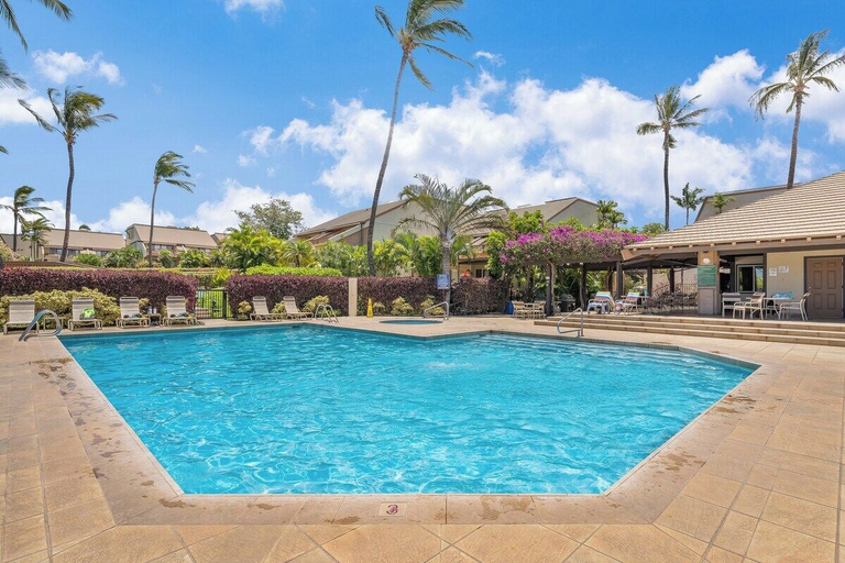 Outdoor pool 5, Remodeled 2BD Retreat wAC Pool Near Beach-maui Kamaole E202, Maui