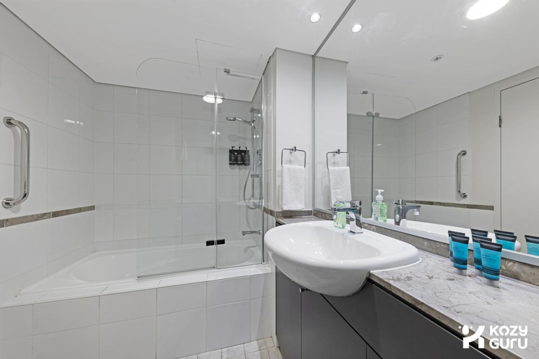 Bathroom 3, KozyGuru | Sydney CBD | Best Location Studio, Sydney