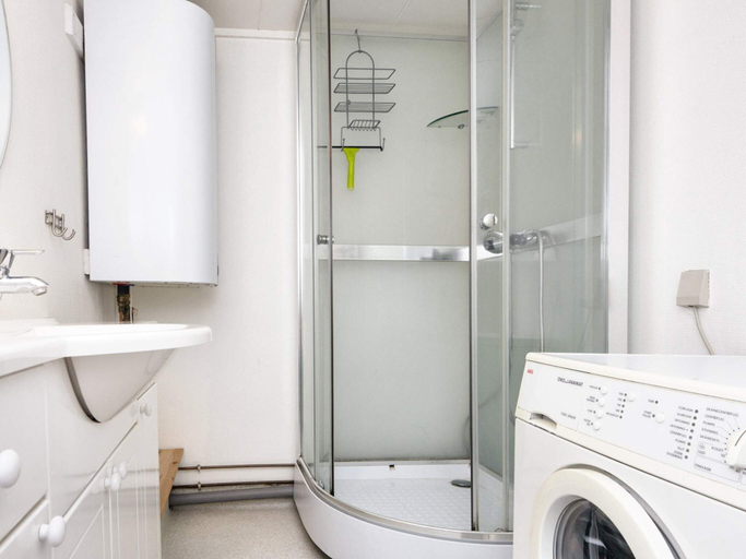 Bathroom 4, Spacious Holiday Home in Borkop near Beach, Vejle