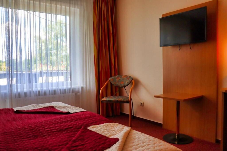 Bedroom 4, Landgasthof Allerparadies, Celle