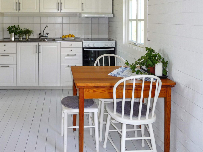 Others 5, 5 Person Holiday Home in Hunnebostrand, Sotenäs