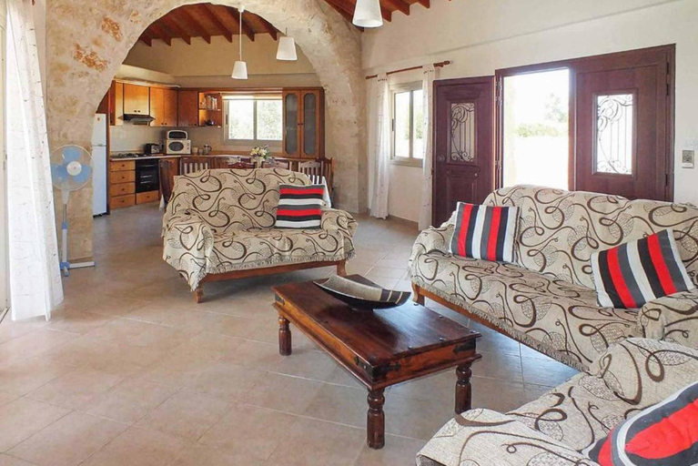 Others 4, Villa Lianti