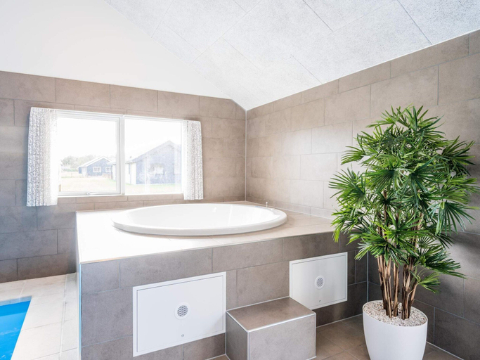 Bathroom 3, 5 Star Holiday Home in Norre Nebel, Varde