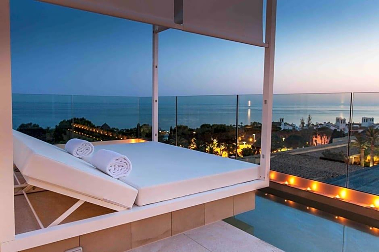 Bedroom 3, The Oasis by Don Carlos Resort, Málaga