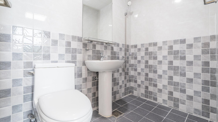 Bathroom 4, Tongyoung Sandeulhae Healling Pension, Tongyeong