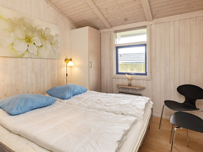 Bedroom 2, Holiday Home in VÃ¦ggerlÃ¸se, Guldborgsund