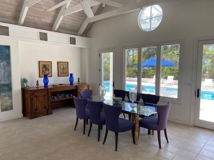 Dining, Wave's End - Private Villa Directly On Windermere Beach, Pool 3 Bedroom Villa