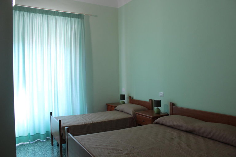 Bedroom 4, L'Antico Borgo, Reggio Di Calabria
