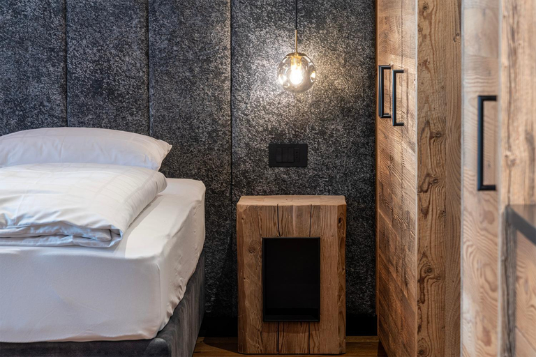 Bedroom 2, Edelweiss Dolomites, Bolzano