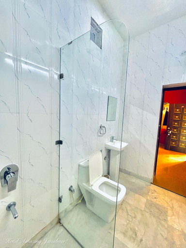 Bathroom 4, Amazing Hotel Jaisalmer, Jaisalmer