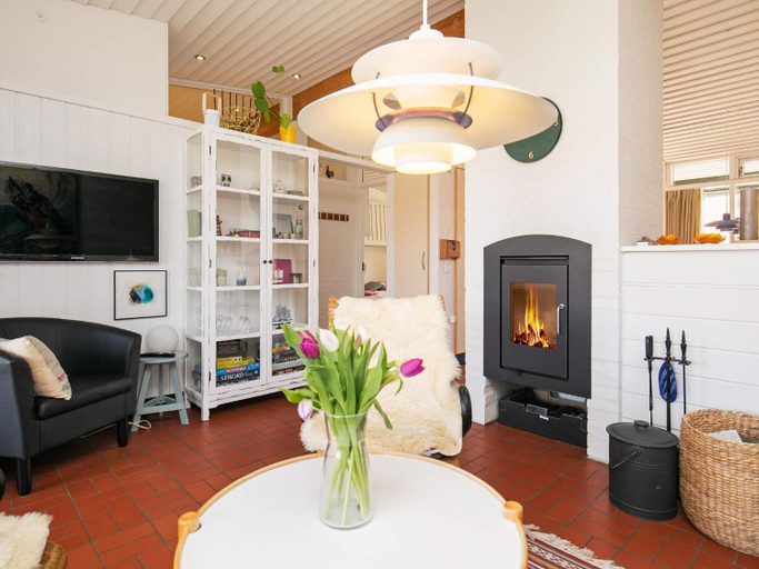 Others 5, 6 Person Holiday Home on a Holiday Park in Saeby, Frederikshavn