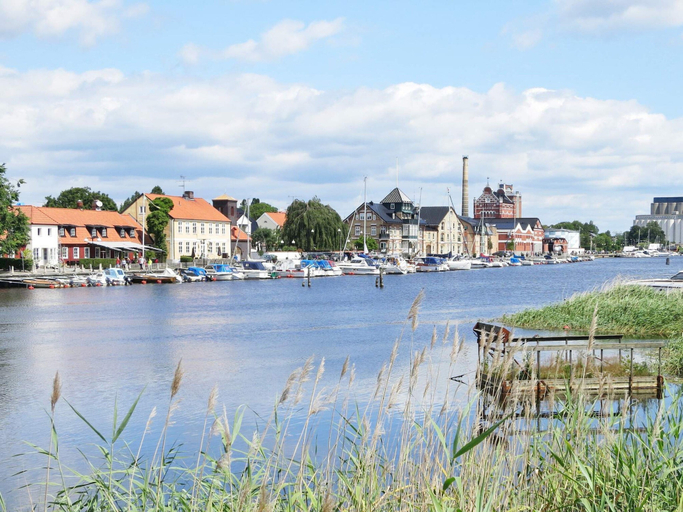 Marina, 4 Person Holiday Home in Ahus, Kristianstad