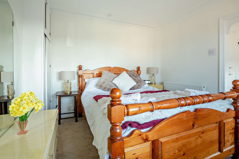 Room 2, Host and Stay - BKL Seaview House, Conwy