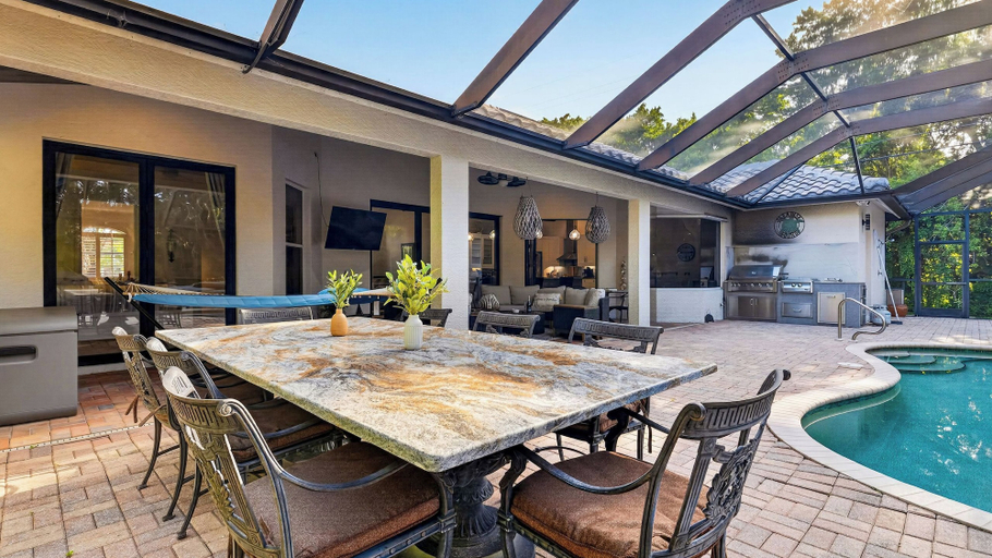 Interior 5, A Peaceful Paradise by Avantstay Screened Pool + Outdoor Kitchen + Fire Table 15 Min to 5th Ave, Collier