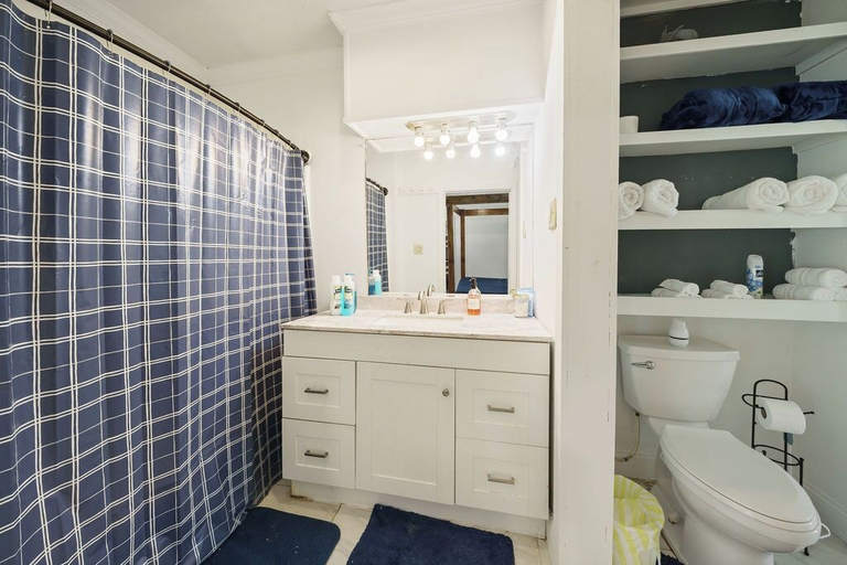 Bathroom, The Bunkhouse at The Flyin H Ranch, Smith