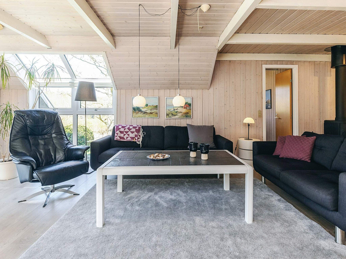 Others 4, 5 Star Holiday Home in Spottrup, Skive