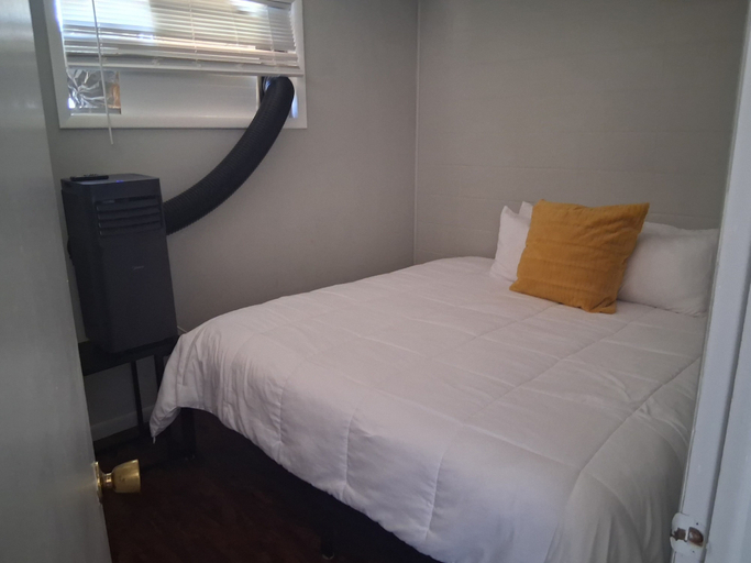 Bedroom 2, Kimberling Cove Resort, Stone