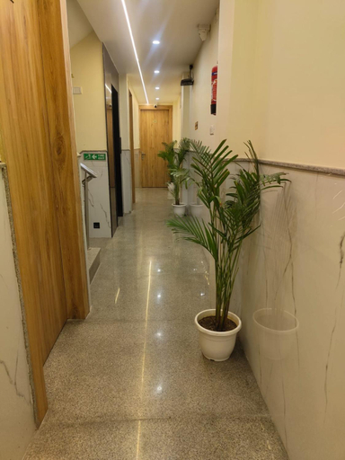 Others 5, Hotel Royal Villa, Delhi
