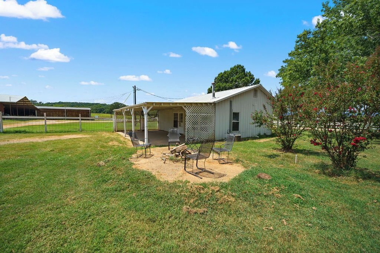 Exterior 4, The Bunkhouse at The Flyin H Ranch, Smith